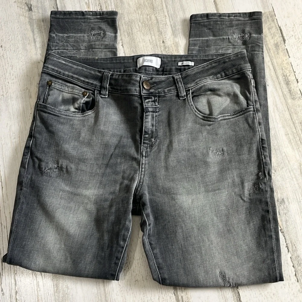Closed Gray Jaker Jeans Size 30 - Picture 2 of 12
